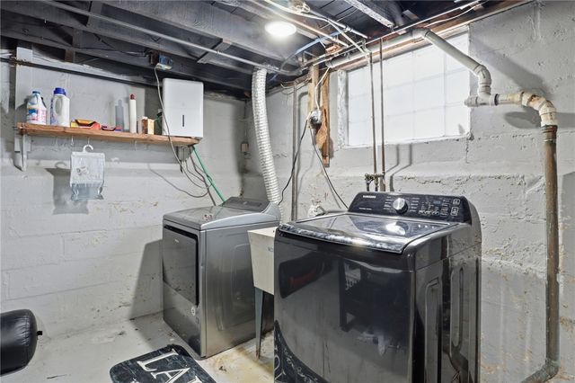 24 Goebel Place, Rochester, NY 14620