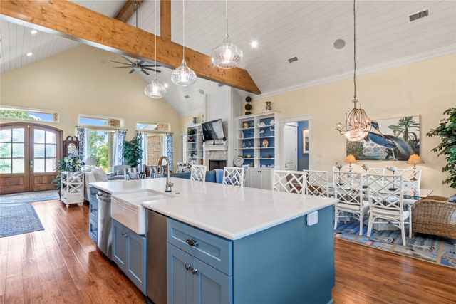 18076 Country Club Drive, Kemp, TX 75143