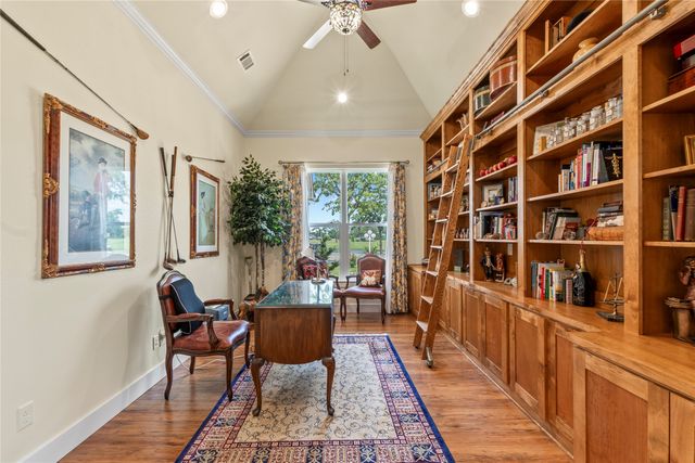 18076 Country Club Drive, Kemp, TX 75143