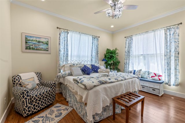 18076 Country Club Drive, Kemp, TX 75143