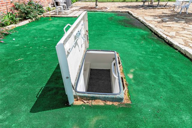 18076 Country Club Drive, Kemp, TX 75143