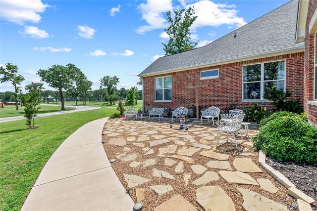 18076 Country Club Drive, Kemp, TX 75143