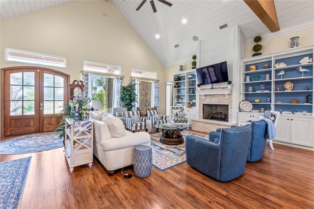 18076 Country Club Drive, Kemp, TX 75143