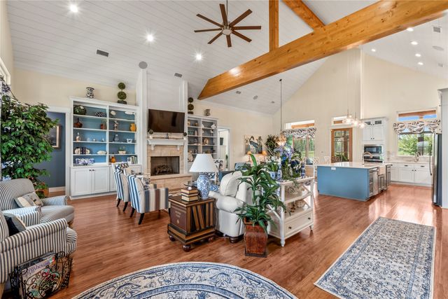 18076 Country Club Drive, Kemp, TX 75143