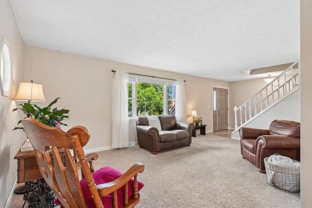 1535 Maxine Avenue, Waterloo, IA 50701