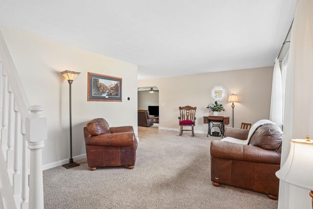 1535 Maxine Avenue, Waterloo, IA 50701