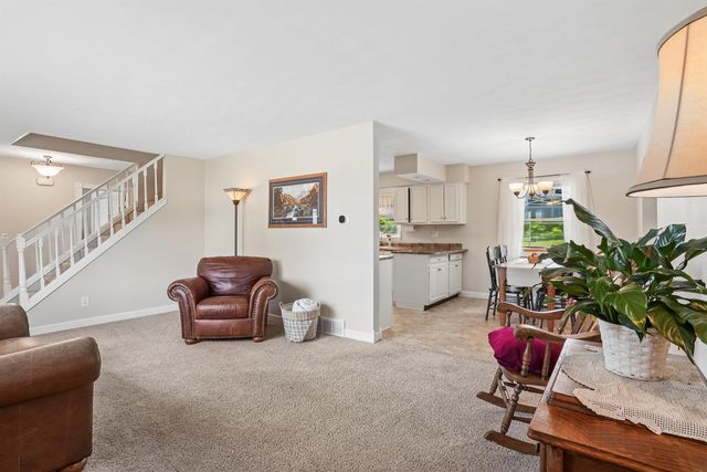 1535 Maxine Avenue, Waterloo, IA 50701