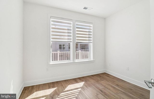 19814 LAVENDER DUST SQ, Ashburn, VA 20147