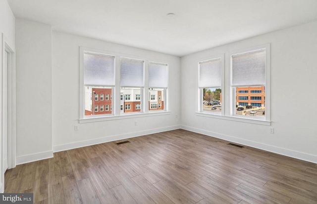 19814 LAVENDER DUST SQ, Ashburn, VA 20147
