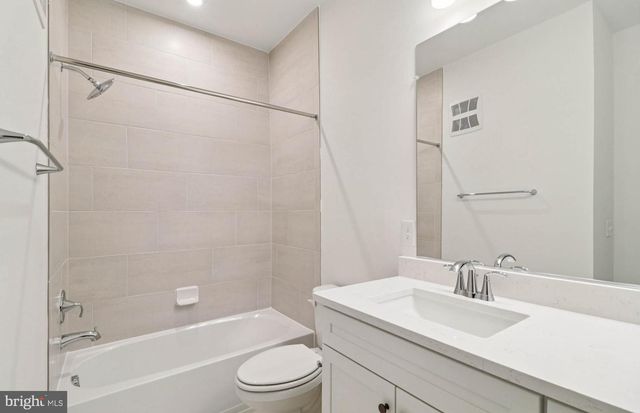 19814 LAVENDER DUST SQ, Ashburn, VA 20147