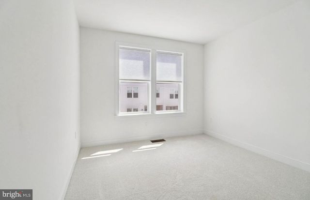 19814 LAVENDER DUST SQ, Ashburn, VA 20147