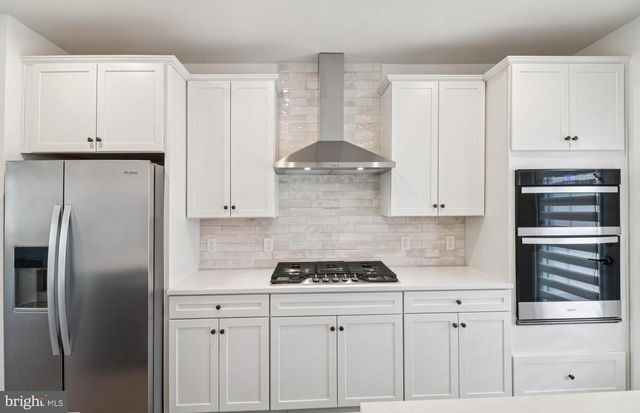 19814 LAVENDER DUST SQ, Ashburn, VA 20147