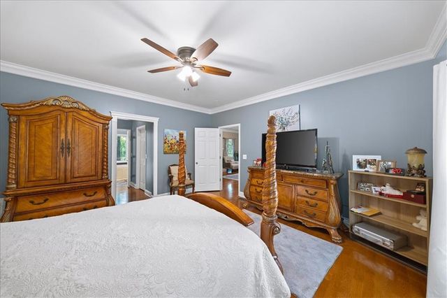 5074 Peach Mountain Circle, Gainesville, GA 30507