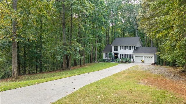 5074 Peach Mountain Circle, Gainesville, GA 30507