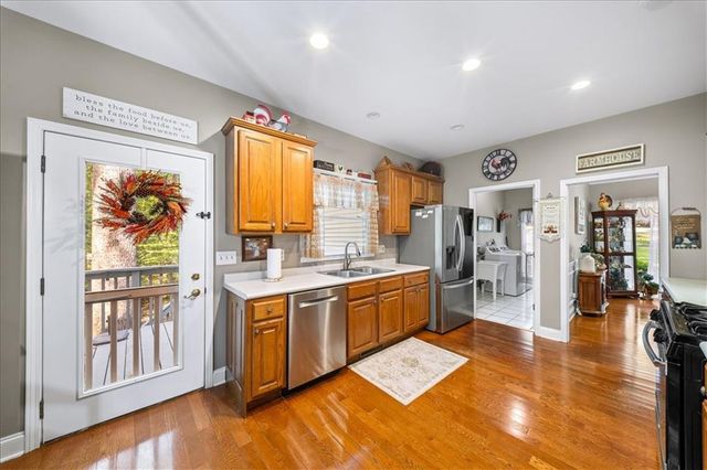 5074 Peach Mountain Circle, Gainesville, GA 30507