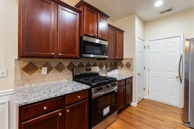 3311 Thornbridge Drive, Powder Springs, GA 30127