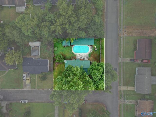 2900 Algerita Drive, Huntsville, AL 35805