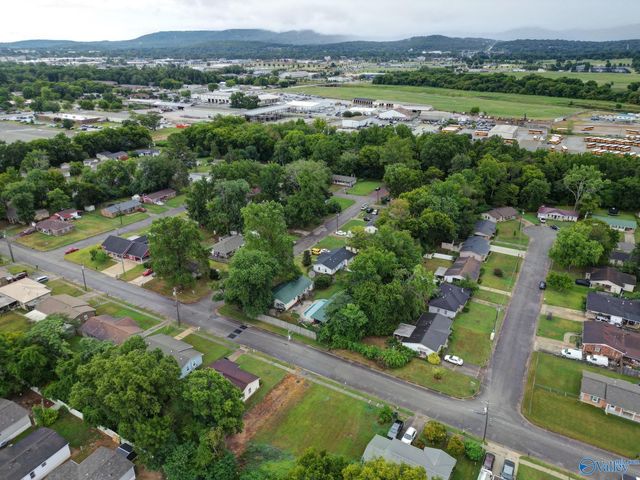 2900 Algerita Drive, Huntsville, AL 35805