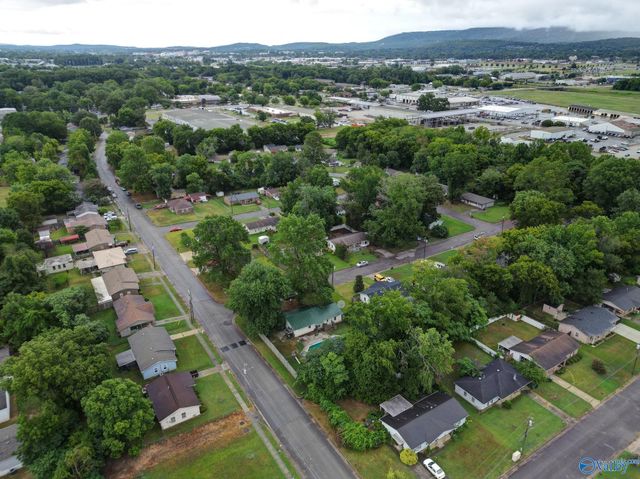 2900 Algerita Drive, Huntsville, AL 35805