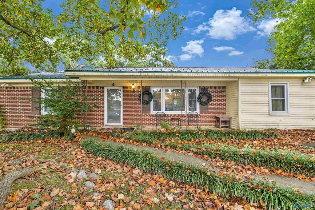 2900 Algerita Drive, Huntsville, AL 35805