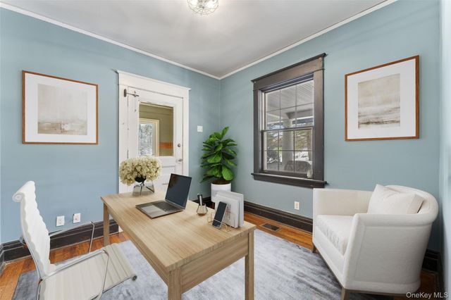 12 Swarthmore Road, Scarsdale, NY 10583