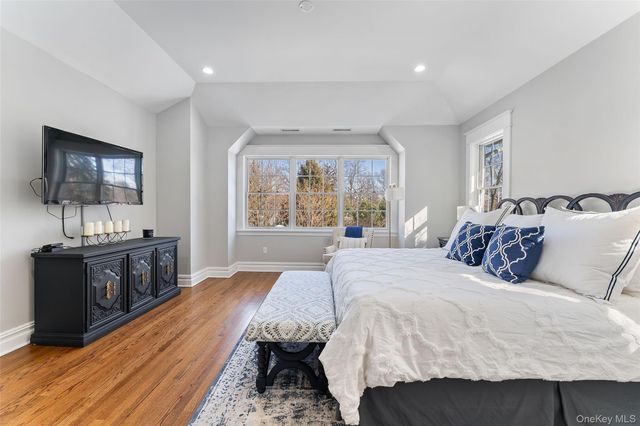 12 Swarthmore Road, Scarsdale, NY 10583