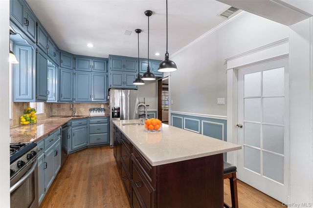 12 Swarthmore Road, Scarsdale, NY 10583