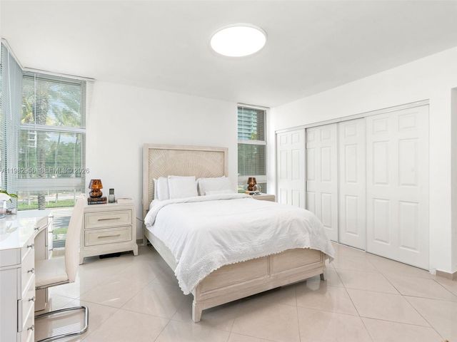 10210 Collins Ave 202, Bal Harbour, FL 33154