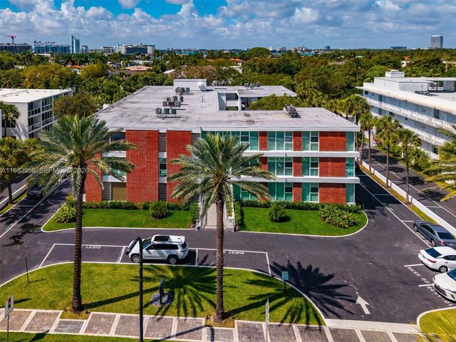 10210 Collins Ave 202, Bal Harbour, FL 33154