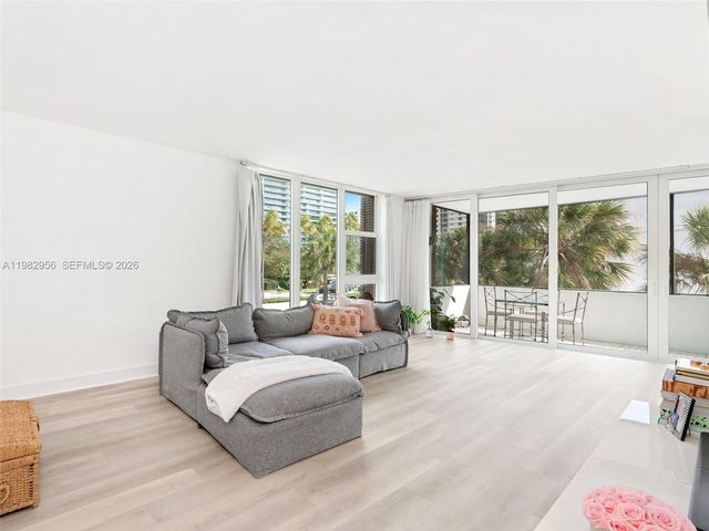 10210 Collins Ave 202, Bal Harbour, FL 33154