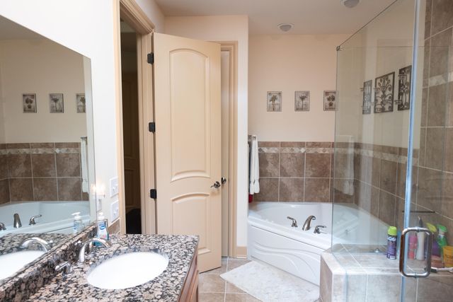 18774 Old Field Road, New Buffalo Twp, MI 49117