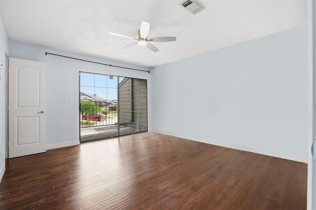 18024 Starboard Drive, Houston, TX 77058