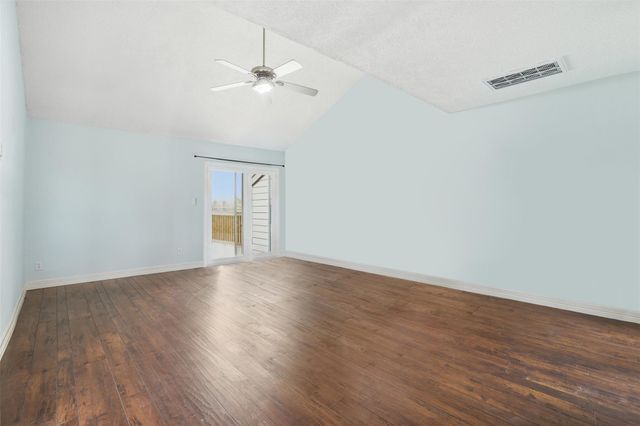 18024 Starboard Drive, Houston, TX 77058