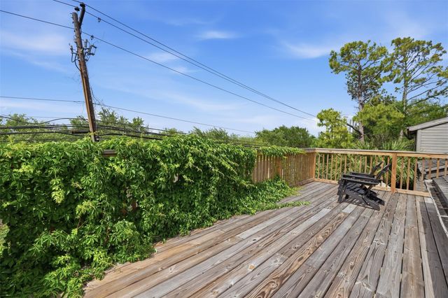 18024 Starboard Drive, Houston, TX 77058