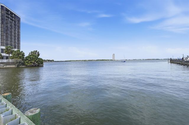18024 Starboard Drive, Houston, TX 77058