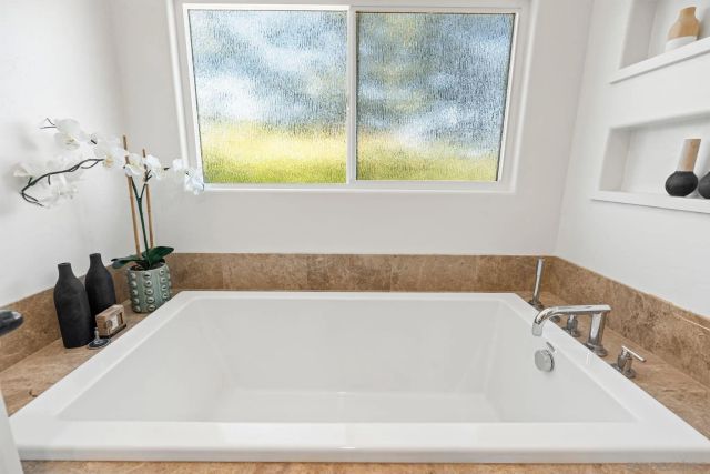 15951 Avenida Calma, Rancho Santa Fe, CA 92091