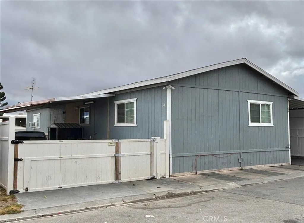 1301 E Avenue I 34, Lancaster, CA 93535