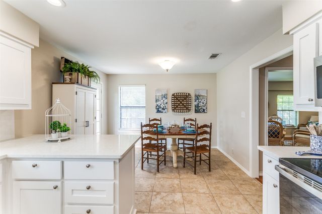 348 La Quinta Circle N, Keller, TX 76248