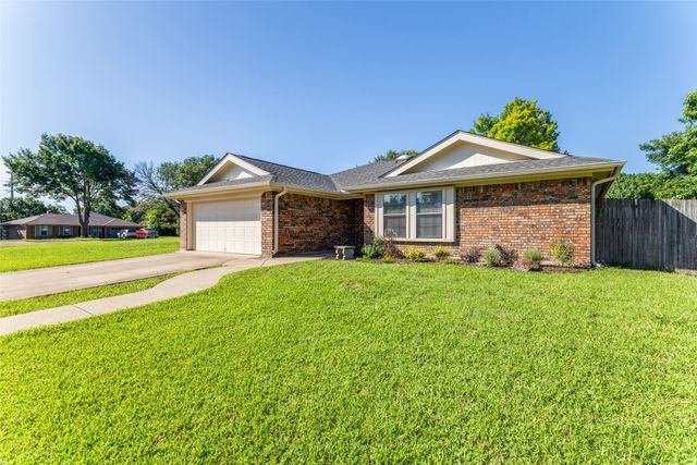 348 La Quinta Circle N, Keller, TX 76248