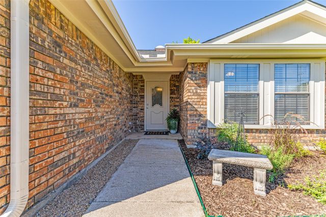 348 La Quinta Circle N, Keller, TX 76248