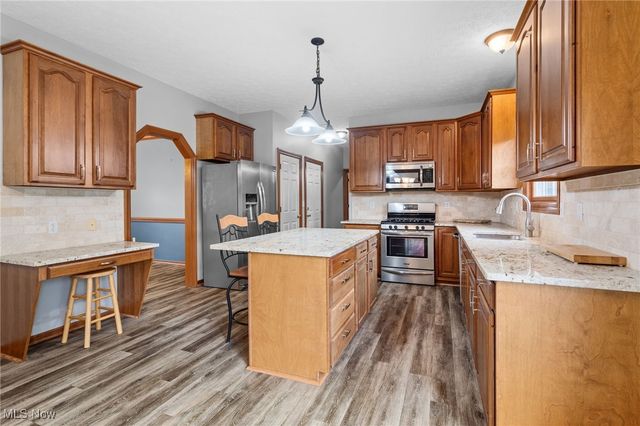 5700 Birmingham Road NE, Canton, OH 44721