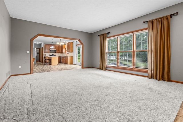 5700 Birmingham Road NE, Canton, OH 44721