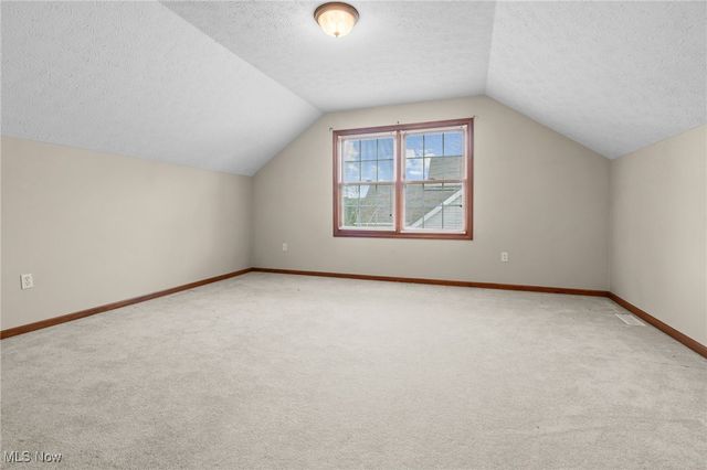 5700 Birmingham Road NE, Canton, OH 44721