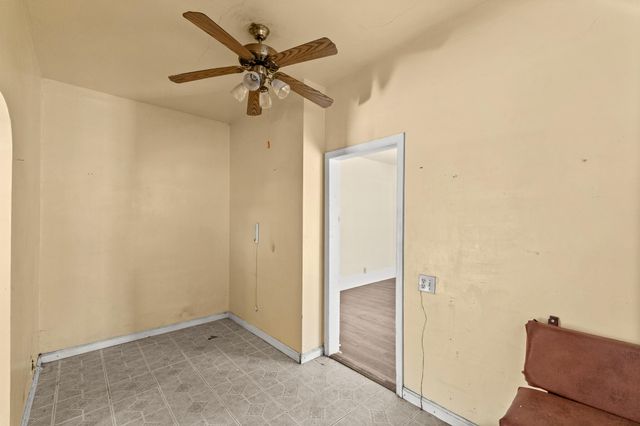 15630 Seville Avenue, Visalia, CA 93292