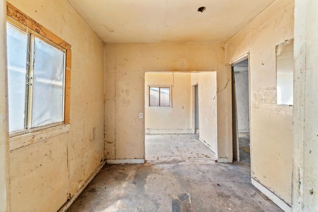 15630 Seville Avenue, Visalia, CA 93292