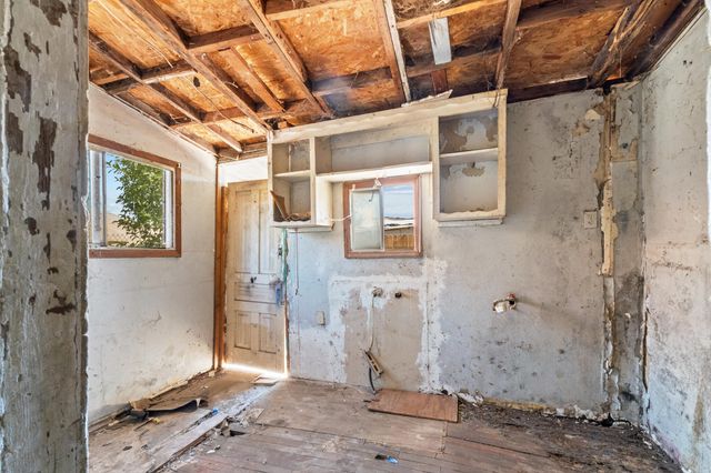 15630 Seville Avenue, Visalia, CA 93292