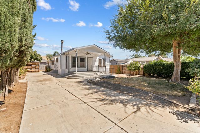 15630 Seville Avenue, Visalia, CA 93292