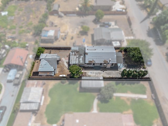 15630 Seville Avenue, Visalia, CA 93292