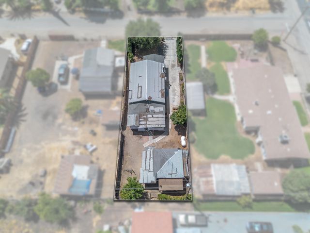 15630 Seville Avenue, Visalia, CA 93292