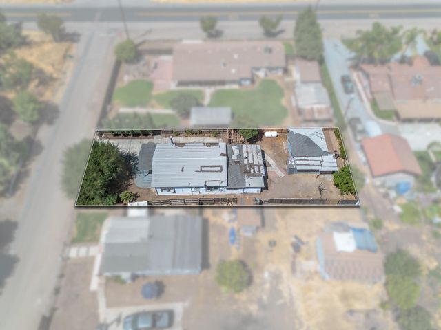 15630 Seville Avenue, Visalia, CA 93292